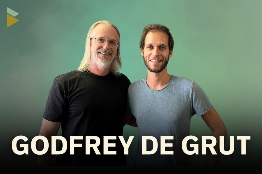 Godfrey de Grut, Gast im Backstage Wisdom Podcast